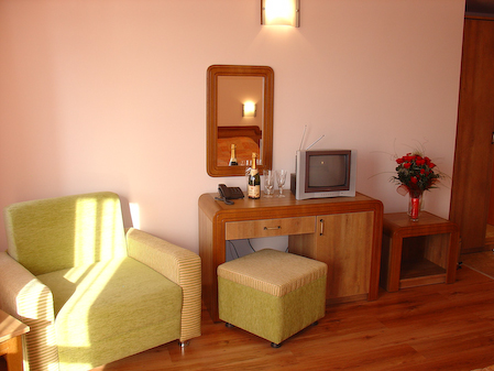 SVETI_NIKOLA_HOTEL_NESSEBAR_BULGARIA_AIR_TOUR_TRAVEL